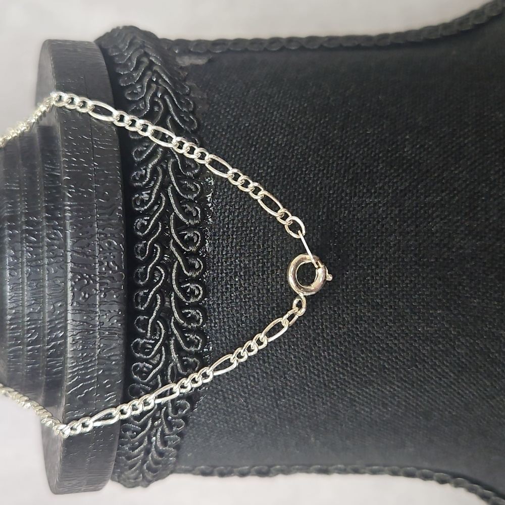 Dainty Silver Figaro Link Pattern Anklet/Ankle Bracelet - Picture 2 of 7
